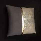 کوسن طرح طلاکوب