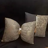کوسن طرح طلاکوب