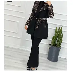 کت و شلوار جنس مازراتی خرجکار پلنگی کرپ فری سایز تا 46 قد کت 80 شلوار 102 جیب نما کمردار یقه سجاف لایی کوبی شلوار دمپا