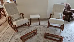 صندلی راک با جلو پاپی و کوسن