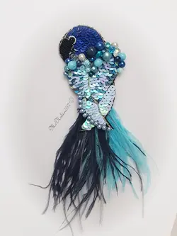 گلسینه جواهردوزی طوطی پردار