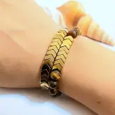 ست دستبند سنگ چشم ببر و حدید فلشی طلایی اکسسوری دستساز مردانه رنگ ثابت