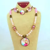 ست گردنبند و دستبند دخترانه آنا و السا صورتی اکسسوری دستساز دخترانه