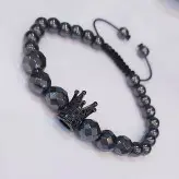 دستبند تمام حدید با تاج سوارسکی دودی اکسسوری دست ساز رنگ ثابت مردانه