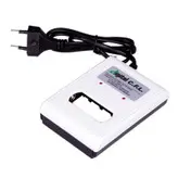 باتری قلمی قابل شارژ سی.اف.ال مدل DET-302C به همراه شارژر باتری