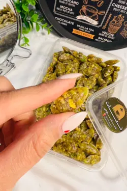 آبنبات پسته ای