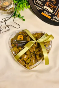 آبنبات پسته ای پک قلبی مخصوص هدیه