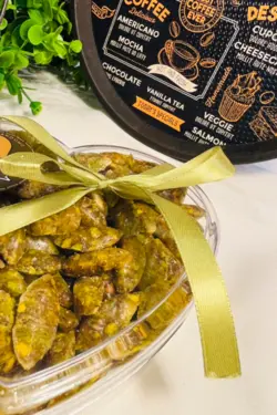 آبنبات پسته ای پک قلبی مخصوص هدیه