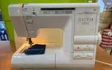 چرخ خیاطی سینگر(۲۲۰)singer merritt electron 6800
