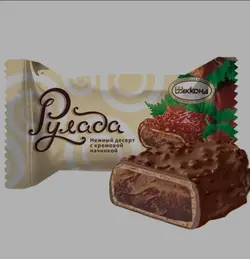 شکلات با مغز فندق و روکش مربا روسی پیلادا بسته یک کیلویی