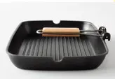 ماهیتابه چدنی ایکیا