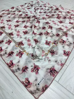 روسری نخی حریر طرح گلپر در 4 برند MARIGOLD