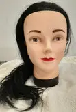 کله مانکن با موهای بلند +پایه رومیزی .جهت تمرین کوپ ، شنیون