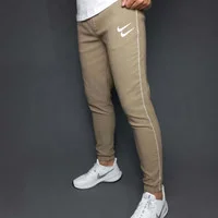 اسلش نایک نواردار