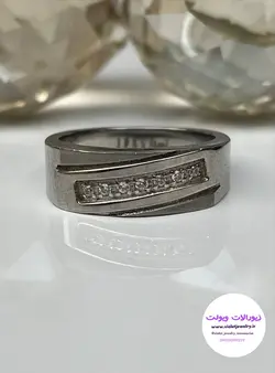 حلقه استیل اسپرت نگین دار برند jfs کد ۳۰۵۲