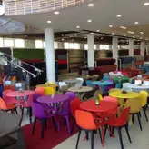 میز و صندلی ناهارخوری سرامیکی تمام پلاستیکی ۴نفره، میز ایپکا، صندلی تیکا، رستوران، فست فود، کافی شاپ، ساندویچی