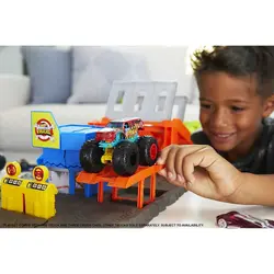 کیت ماشین بازی هات ویلز مدل Blast Station Monster Trucks کد HFB12