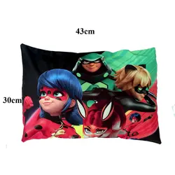 روبالشی طرح LadyBUG کد 5577-SMLL