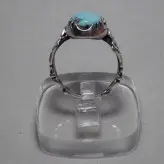 انگشتر فیروزه نیشابوری عجمی صاف و پاک با طبع شاد و زنده با رکاب صفوی