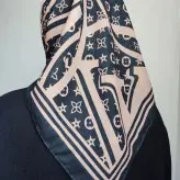 مینی اسکارف کرپ حریر، یا روسری قواره کوچک،در 10 طرح زیبا.