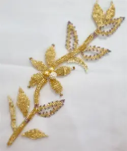 اپلیکه منجوق بافت شاخه گل