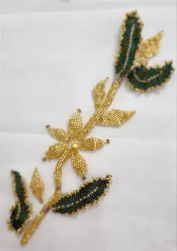 اپلیکه منجوق بافت شاخه گل