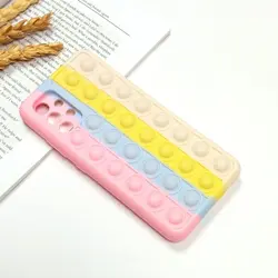 کاور مدل سیلیکون پاک کنی طرح پاپیت فیجت آبرنگی رنگین کمانی محافظ لنز دار