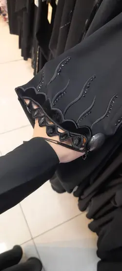 چادر مشکی جده گلدوزی طرح ترگل با ارسال رایگان