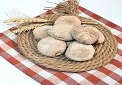 کلوچه سنتی و رژیمی بجستان با شکر قهوه ای و آرد گندم کامل حاوی عسل و روغن کنجد