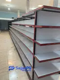قفسه وسط فروشگاهی