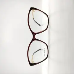 عینک طبی زنانه کاوردار