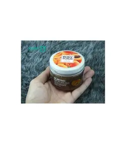 اسکراب شنی بدن بیوآکوا عصاره زردآلو حجم ۱۲۰ گرم