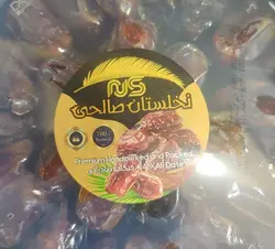 خرما درجه یک با تخفیف ویژه (یک کیلویی)