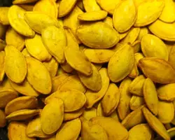 تخمه کدو زرد گوشتی درشت شور نمکی(یک کیلو) - خشکبار عاشوری