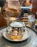 سینی دایره مسی پایه دار طرحدار گوشواره ای.سایز 4 قطر 34 سانت(یک عددی)