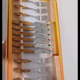 چاقو و چنگال زنجان صادقی 12 عددی بدون باربند در دو رنگ کرم و قهوه ای
