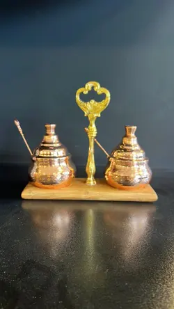 جادویه مسی و مرباخوری خوری 2 تایی مسی همراه استند و بسته بندی