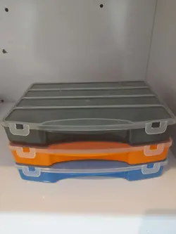 جعبه قلاب و لوازم ماهیگیری