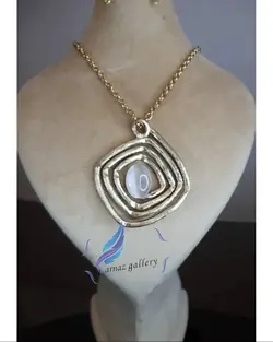 گردن بند چشم گربه