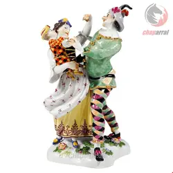 مجسمه دست ساز دکوری چینی آنتیک قدیمی مایسن آلمان  Commedia DellArte Group Harlekin Familie von J J Kaendler Deutschland um 1870