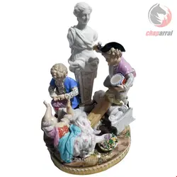 مجسمه دکوری چینی آنتیک قدیمی مایسن آلمان Meissener Figuren Putten mit Schwung Modell G 32 von Acier  hergestellt um 1920