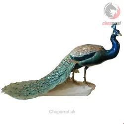 مجسمه نقاشی با دست دکوری چینی طاووس آنتیک قدیمی Exquisite Dresdner Porzellan Pfauenschwanzschleife geschlossen blickend nach vorne Figur Deutschland