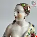 مجسمه نقاشی با دست دکوری چینی آنتیک قدیمی Porzellanfigur einer Venus mit Tauben Rokoko 1756 1764 Schleife
