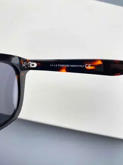 عینک آفتابی تام فورد مدل TF751