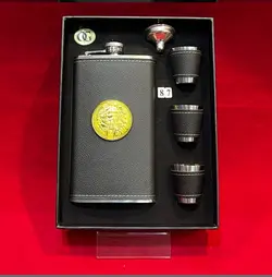 هیپ فلاکس یا قمقمه جیبی (گلاب خوری)