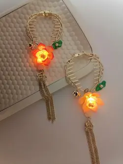 کلیپس گوجه ای گل فانوس