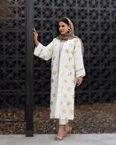 کالکشن بهار ۱۴۰۳ مدل شبنم ماکسی بلند بغل چاک دار