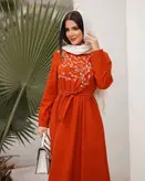 پیراهن مانتویی گلدوزی شده آستین دکمه دارد پشت لباس دکمه