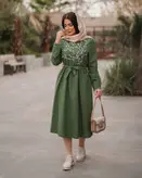 پیراهن مانتویی گلدوزی شده آستین دکمه دارد پشت لباس دکمه