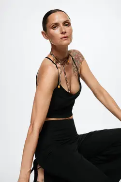 37000457 زن / دختر سیاه - یاری شاپ